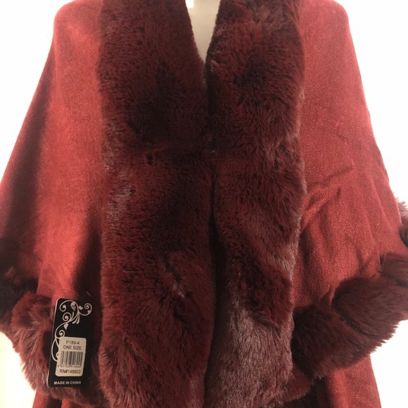 COPY - FAUX FUR TRIM KNITTED PONCHO - Picture 2 of 11